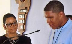 ADA coordinator Stephanie Barnes encourages 19-year-old presenter Robert Thomas. ADA coordinator Stephanie Barnes encourages 19-year-old presenter Robert Thomas.